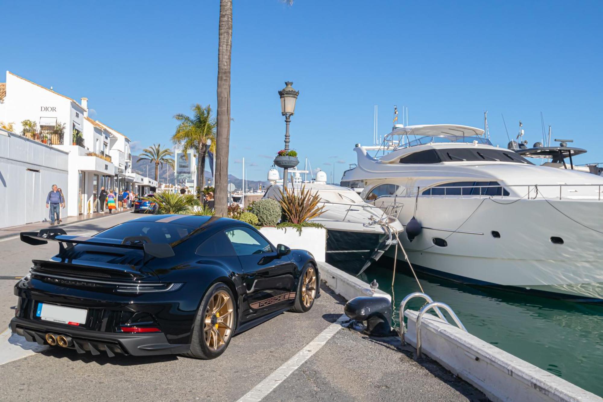 Chicago - Puerto Banus *